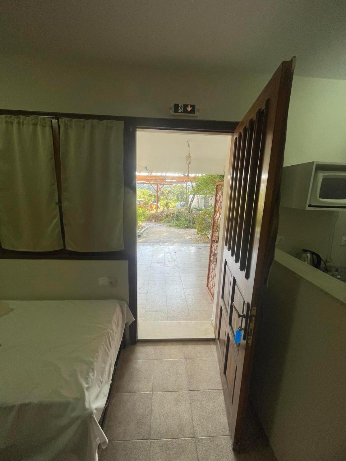 Vasilikos Apartments Paralia Agias Foteinis Extérieur photo