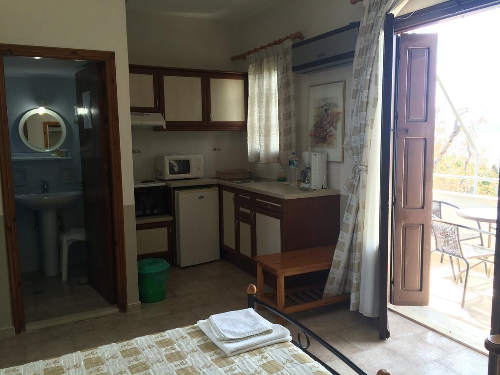 Vasilikos Apartments Paralia Agias Foteinis Extérieur photo